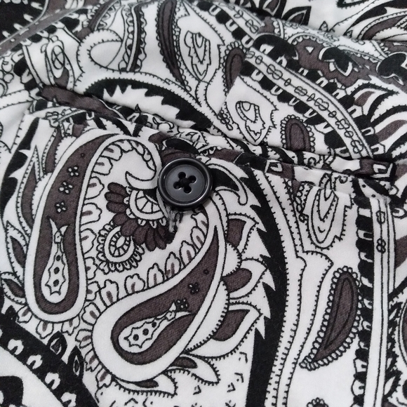 (196) Larry Levine shorts (spt stretch) - Picture 3 of 3